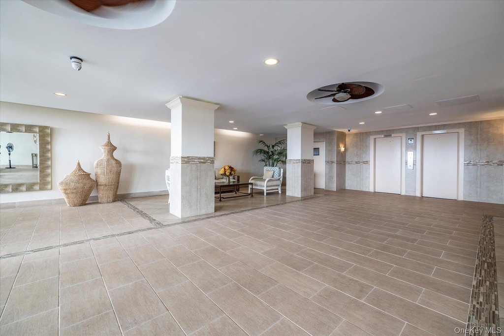 1 E Broadway - Photo 12