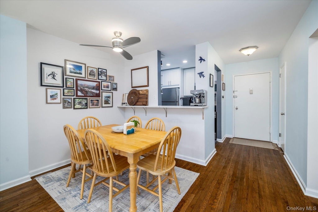 1 E Broadway - Photo 6