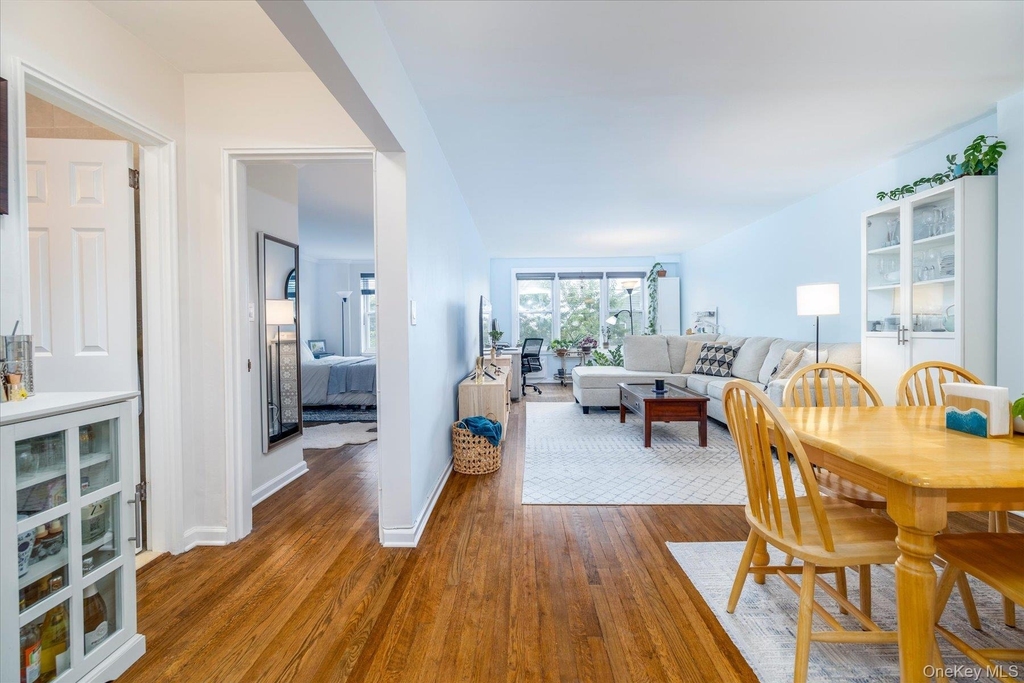 1 E Broadway - Photo 1