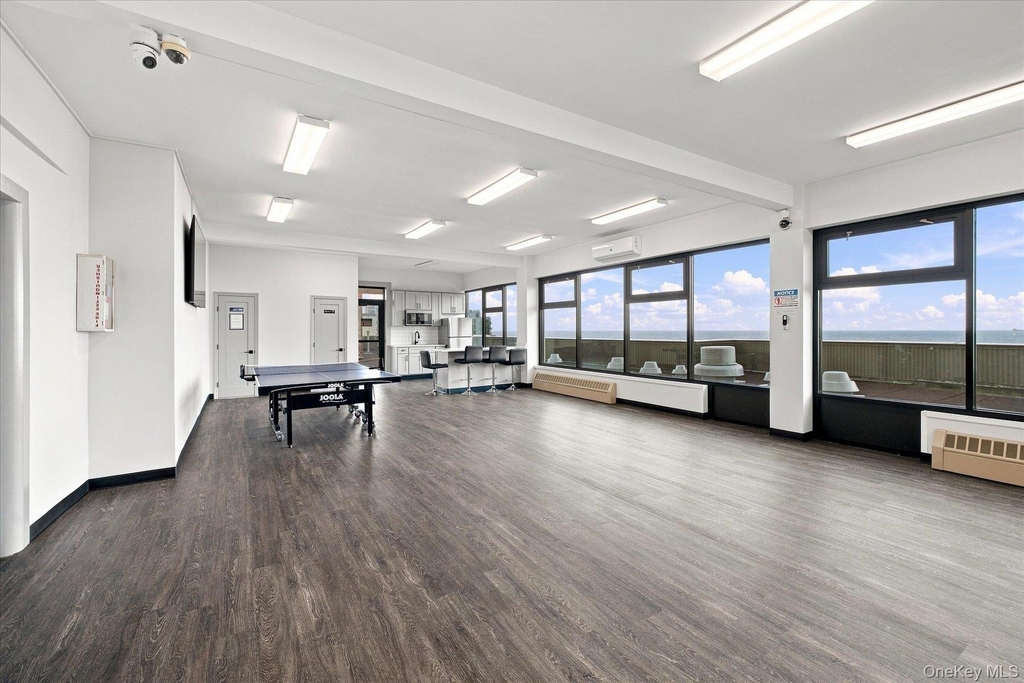 1 E Broadway - Photo 15