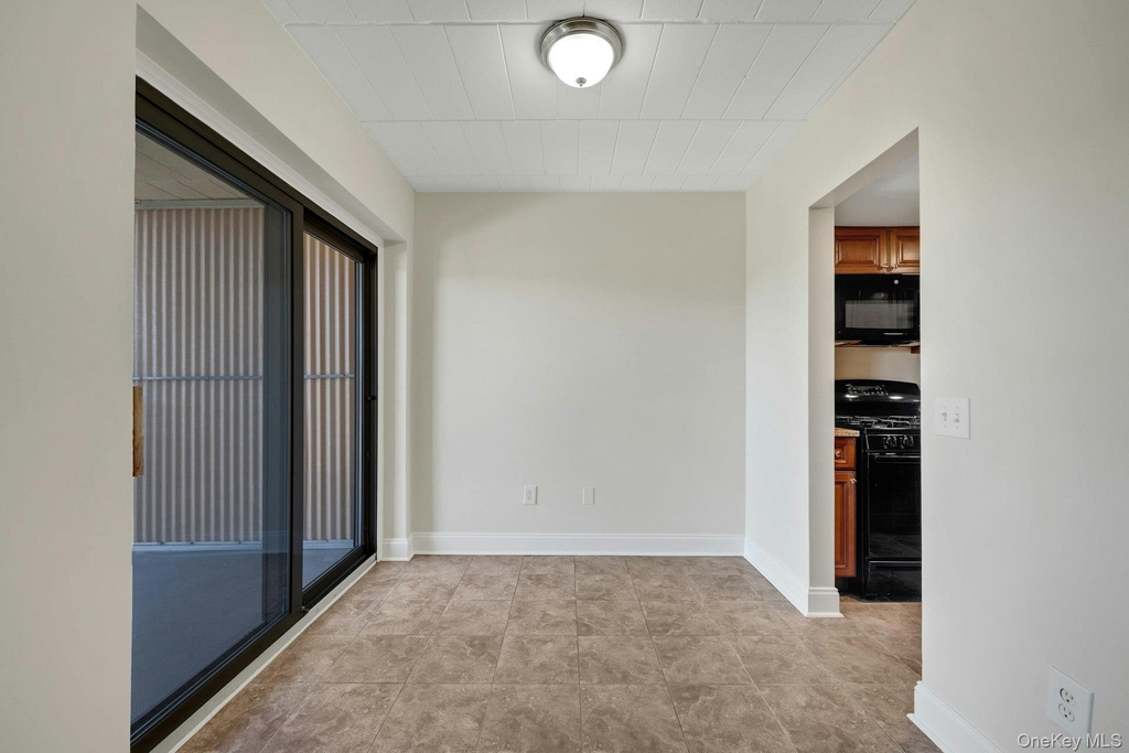 505 White Plains Road - Photo 6