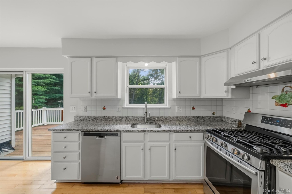 35 Cunningham - Photo 16