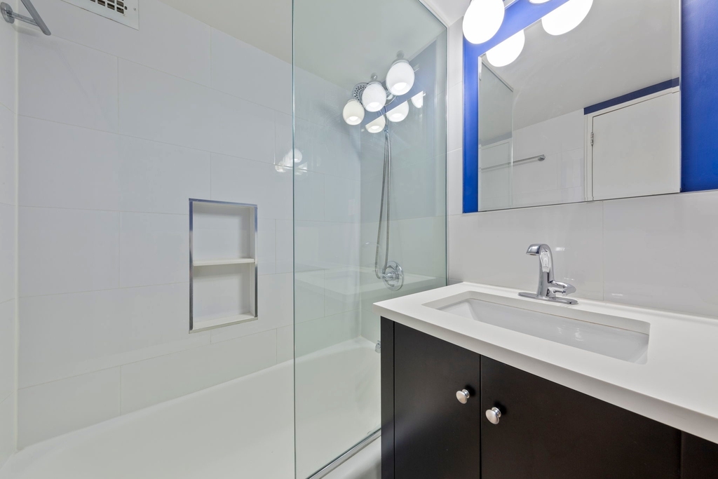 210 East 63rd Street - Photo 6