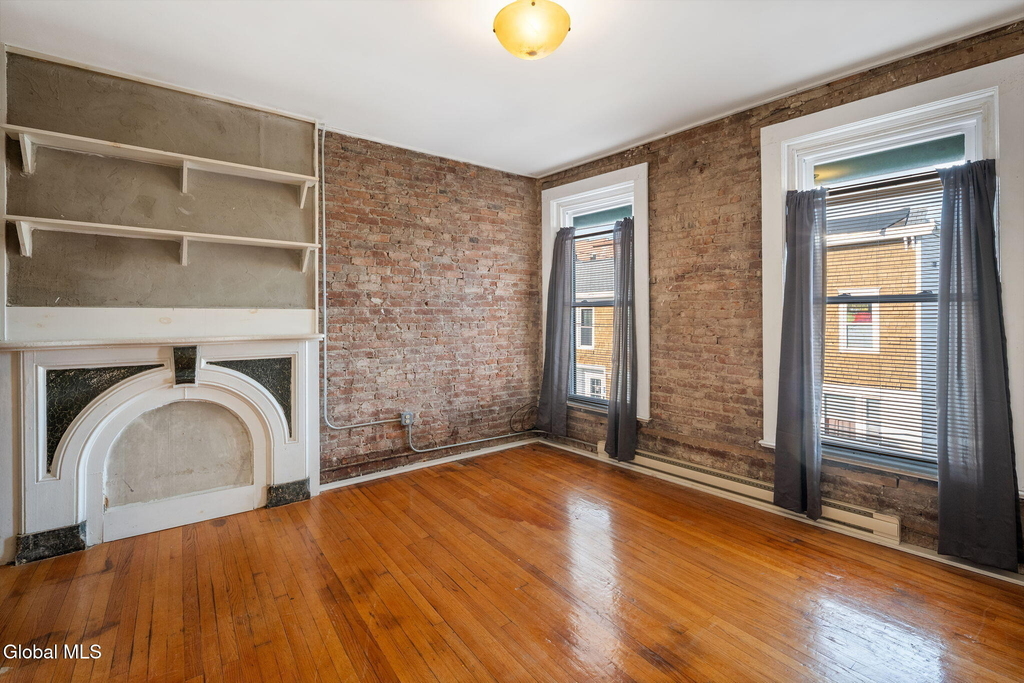 108 Division Street - Photo 4