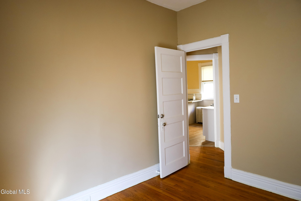 475 Hamilton Street - Photo 10