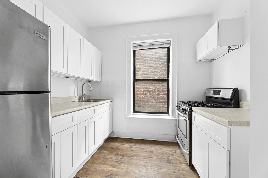 30 Macombs Place - Photo 3