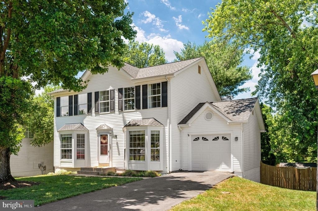 22 Tanterra Drive - Photo 0