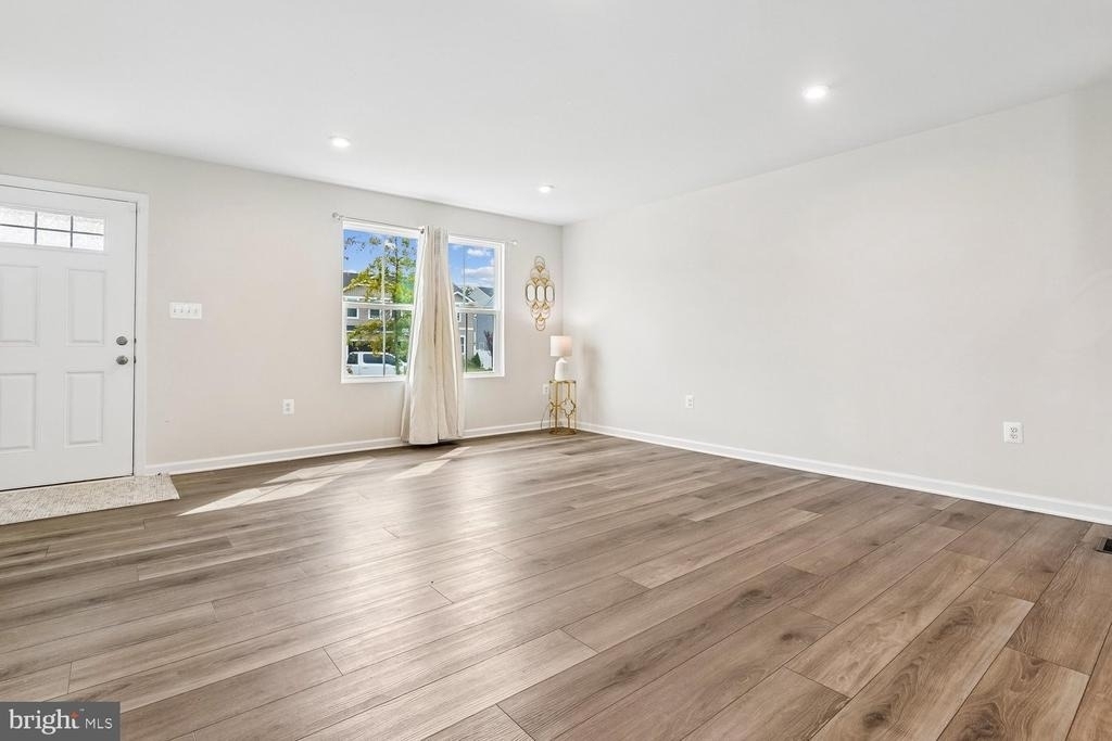 1608 Creek Bottom Place - Photo 2