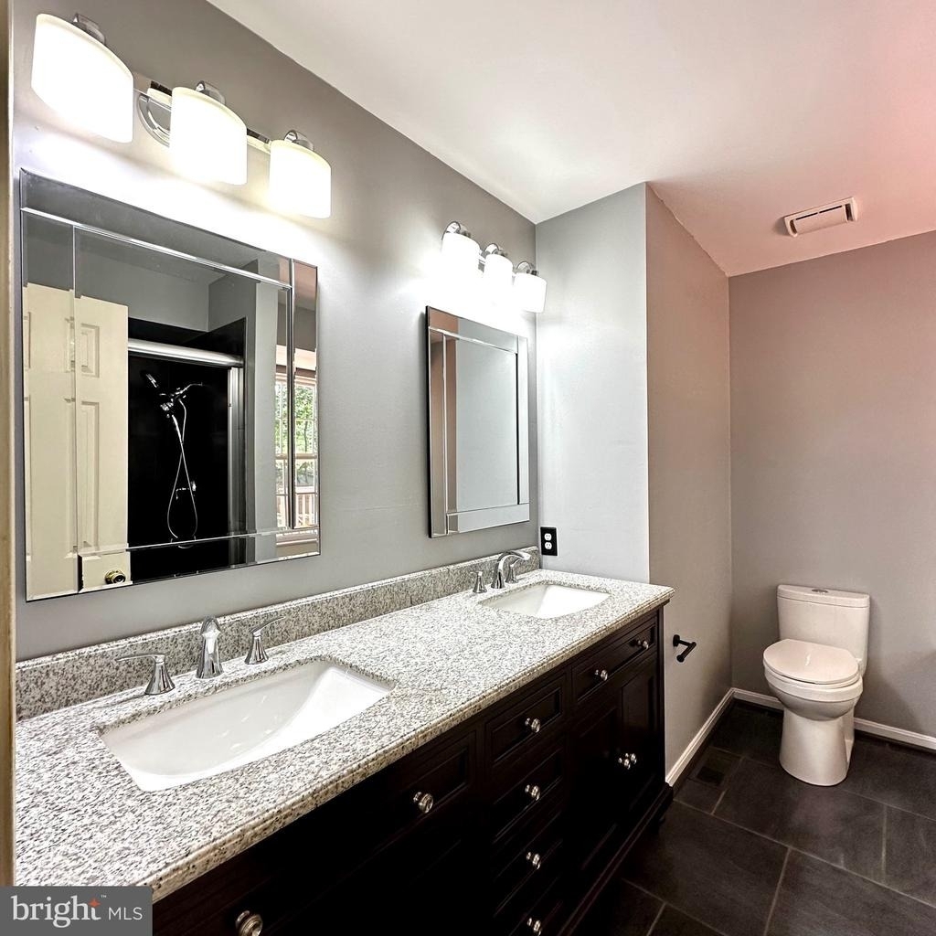 8 Scarborough Court - Photo 12
