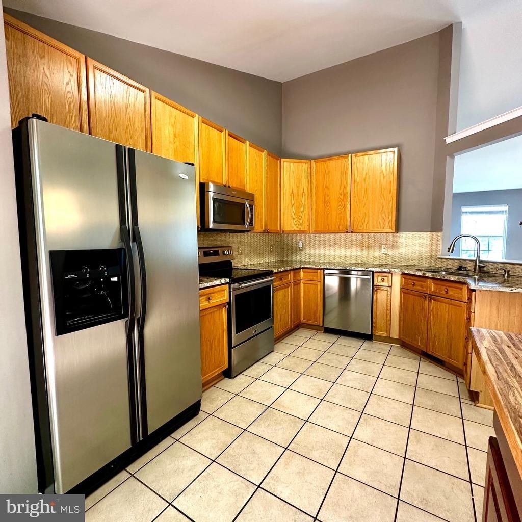 8 Scarborough Court - Photo 4