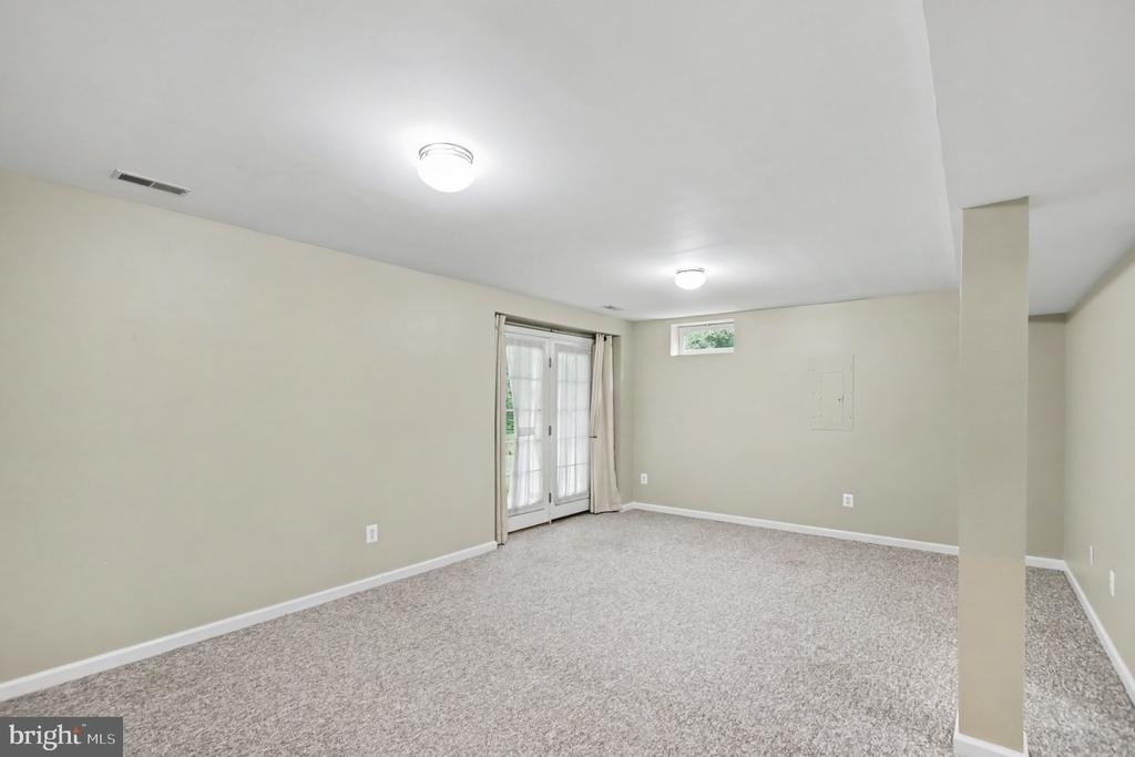 3915 Carlyle Court - Photo 29