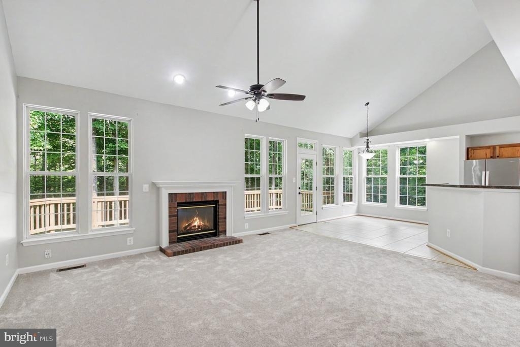 3915 Carlyle Court - Photo 10