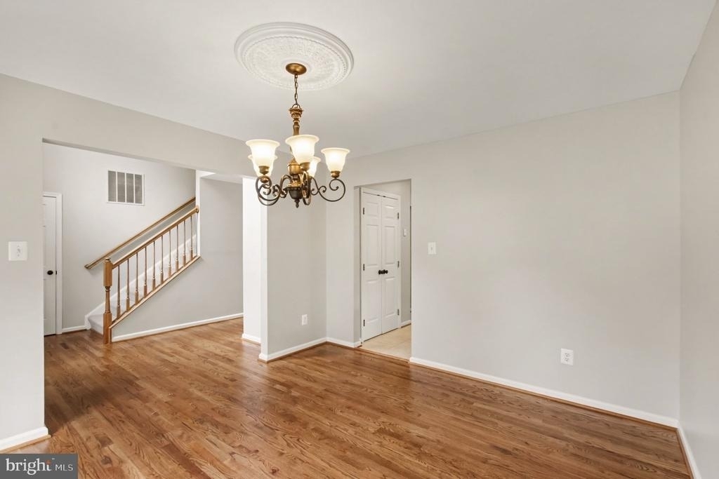 3915 Carlyle Court - Photo 3