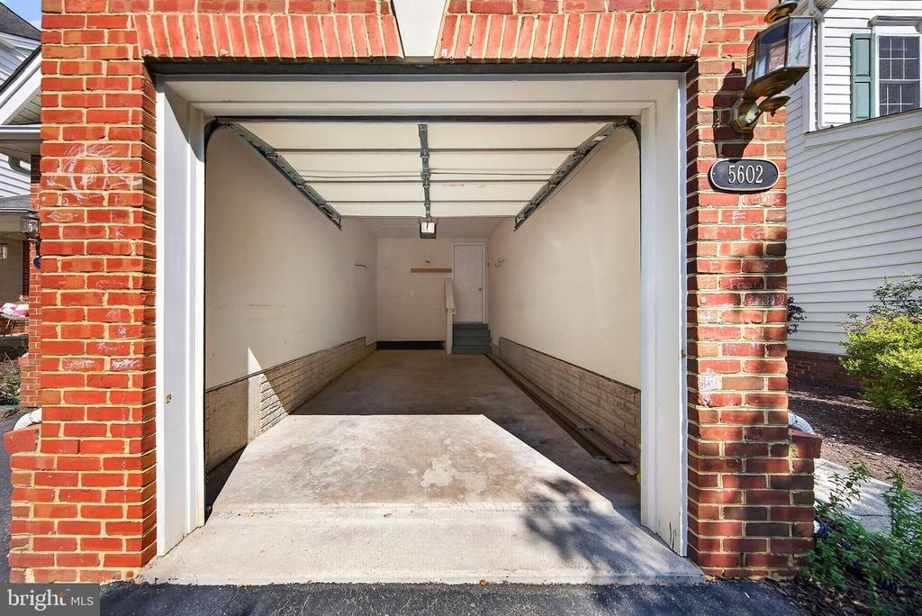 5602 Wheelwright Way - Photo 3