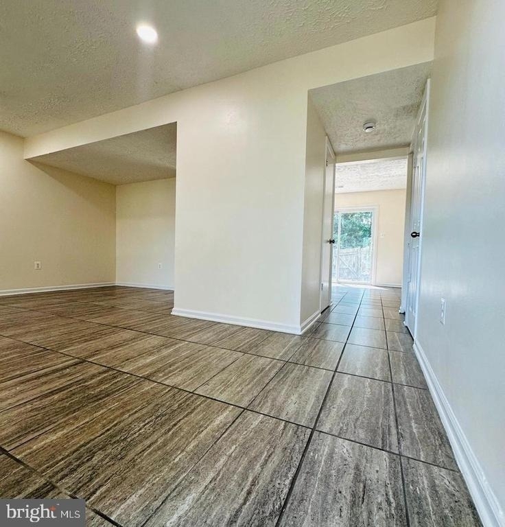 8658 Woodhue Court - Photo 4