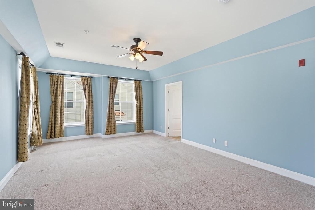 9202 Charleston Drive - Photo 12