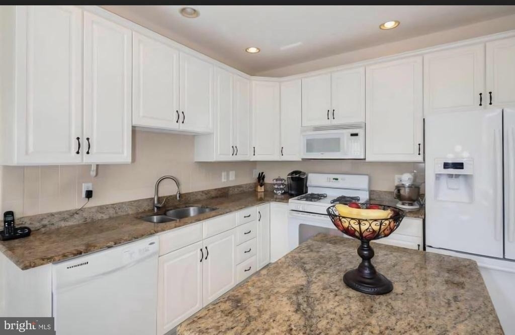 43775 Clemens Terrace - Photo 9