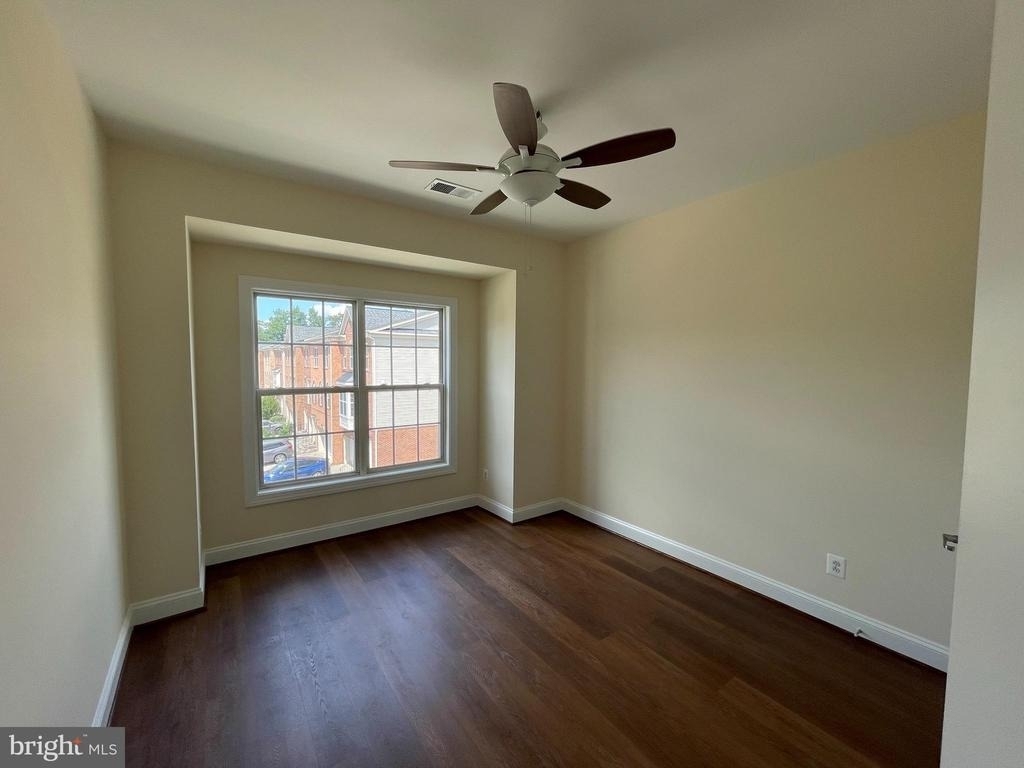42751 Puller Terrace - Photo 15