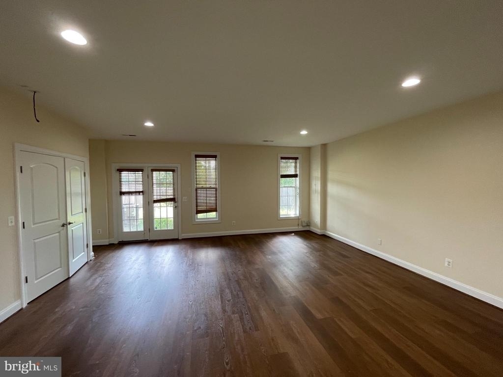 42751 Puller Terrace - Photo 1