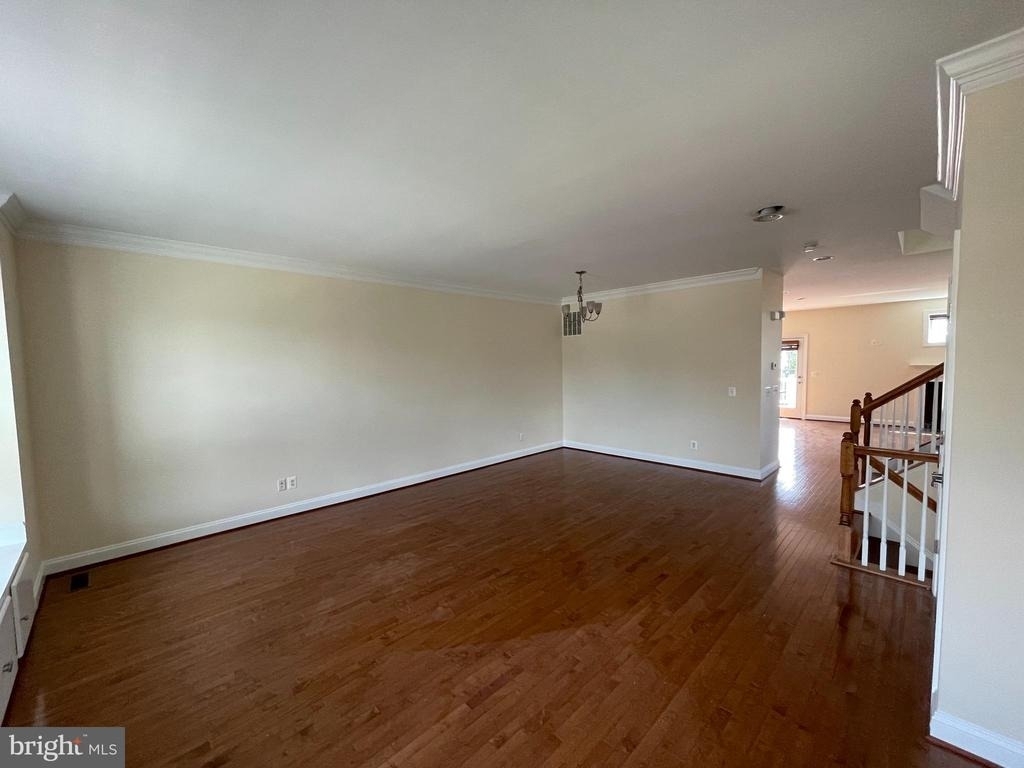 42751 Puller Terrace - Photo 5