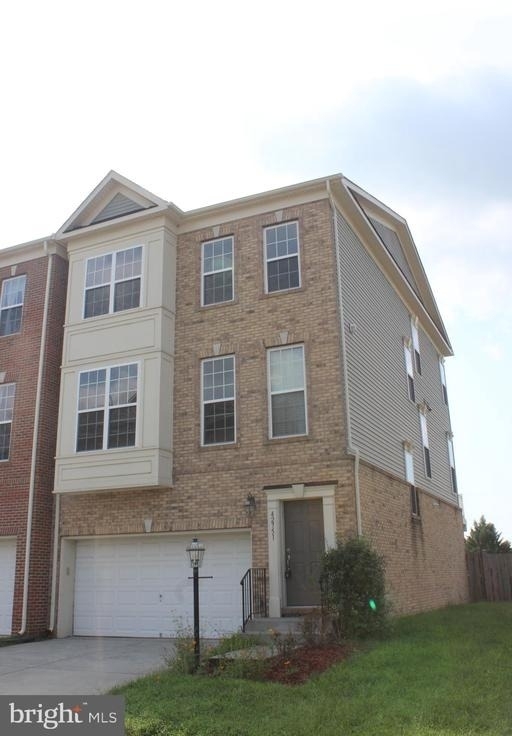 42751 Puller Terrace - Photo 0