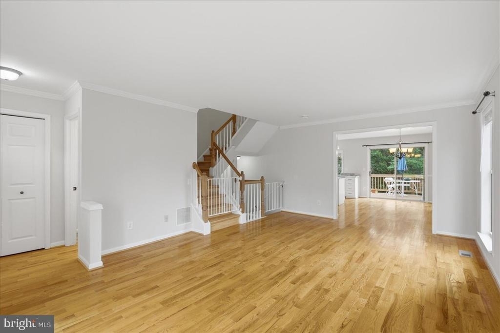 21028 Coach House Square - Photo 5
