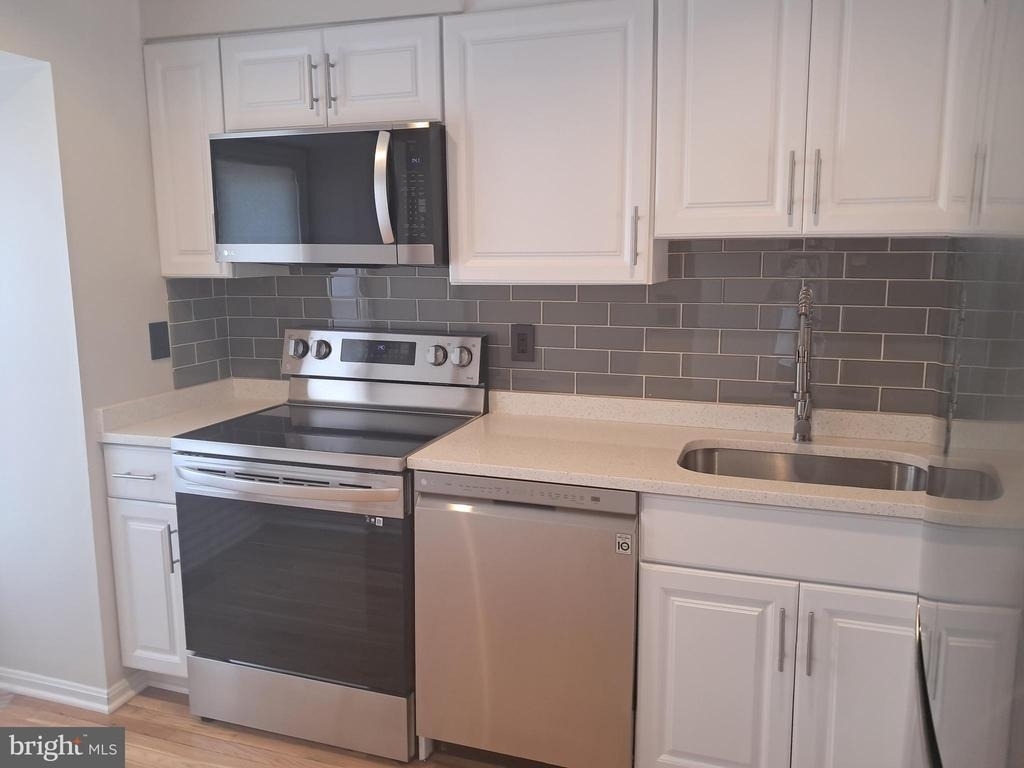 6204 Little Valley Way - Photo 1