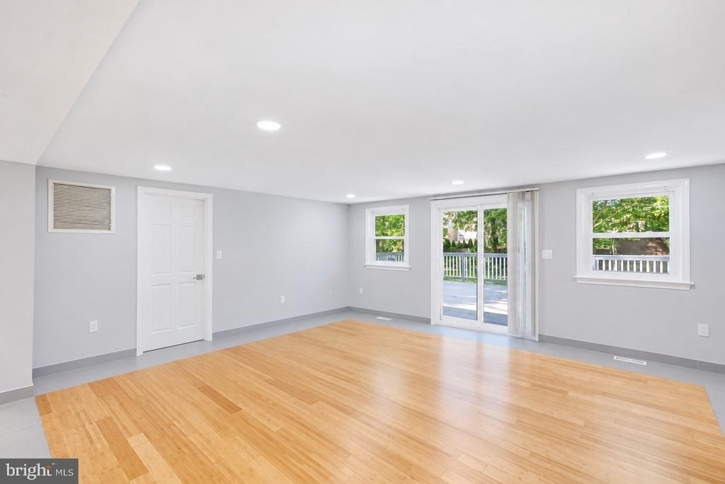 9101 Wildwood Street - Photo 1