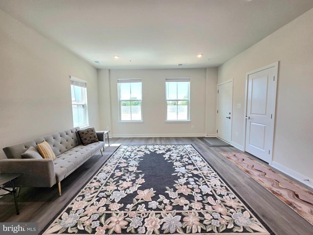 4528 Dandelion Loop - Photo 3