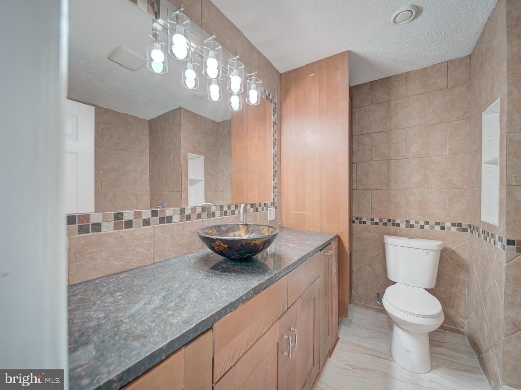 11301 Gatesborough Lane - Photo 18