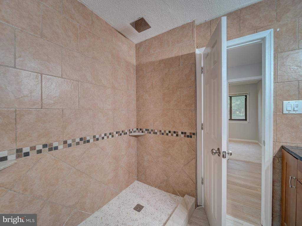 11301 Gatesborough Lane - Photo 19