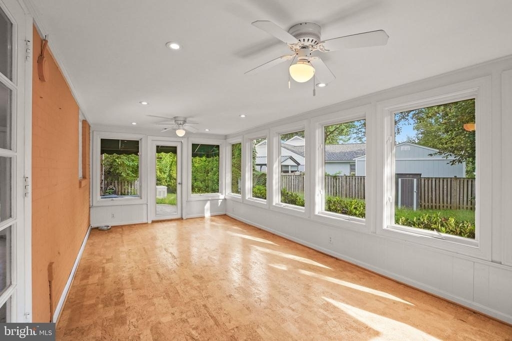 1415 Mayflower Drive - Photo 10