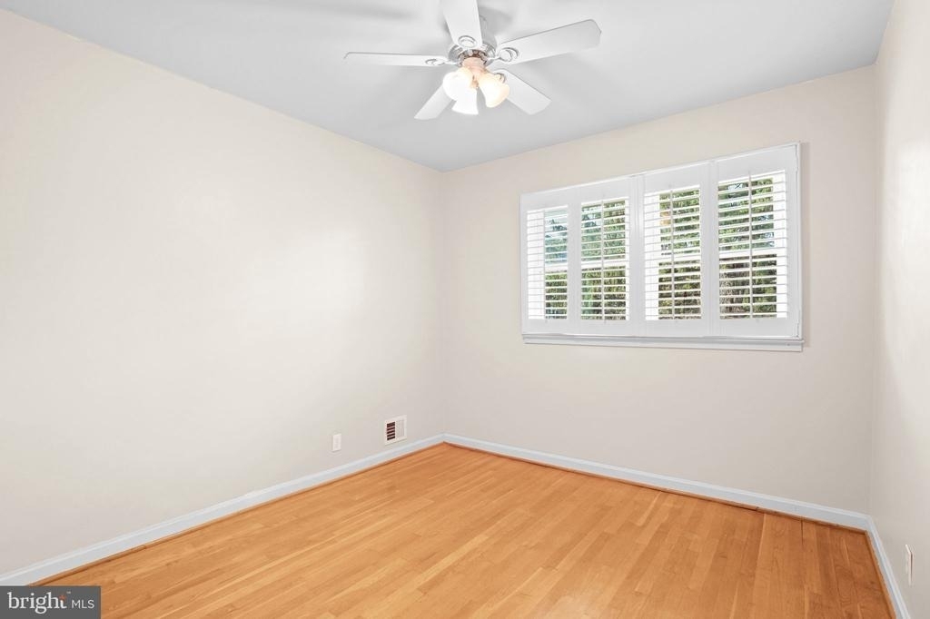 1415 Mayflower Drive - Photo 17