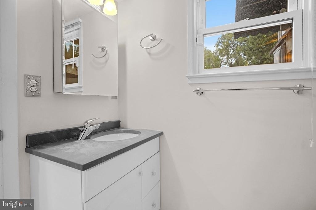 1415 Mayflower Drive - Photo 29