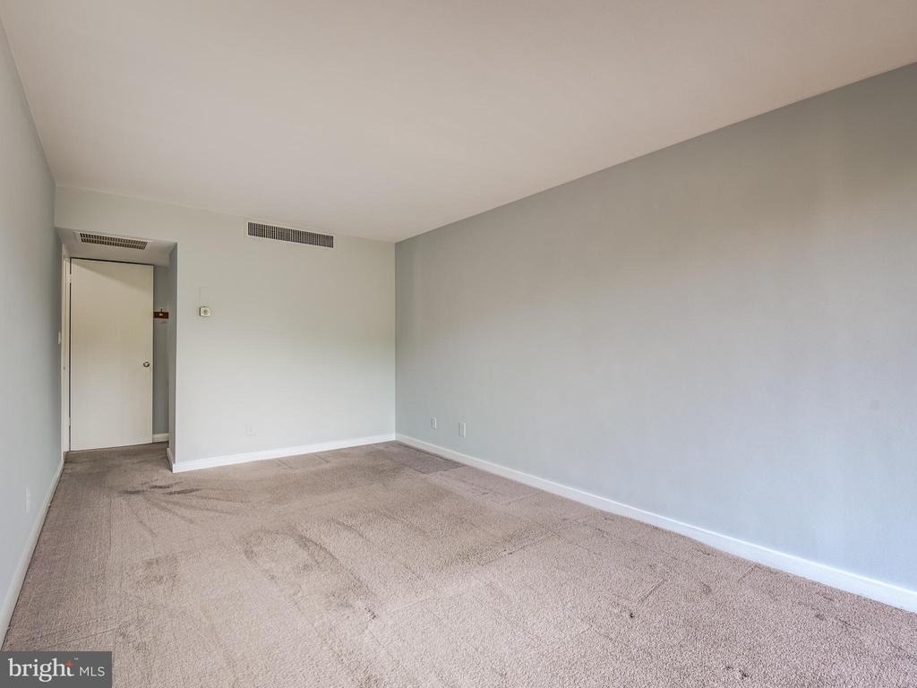 11400 Washington Plaza W - Photo 35
