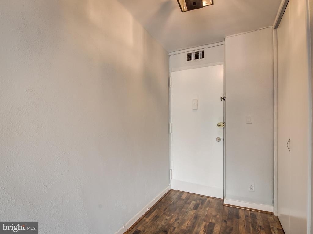 11400 Washington Plaza W - Photo 10