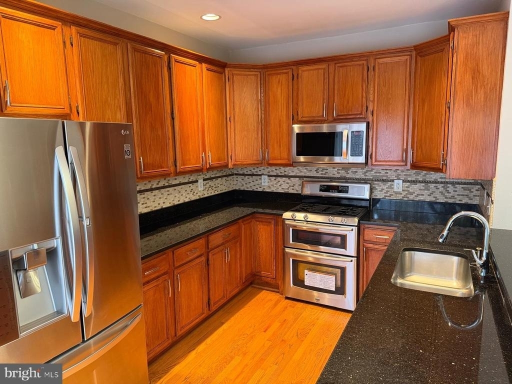 13100 Forest Mist Lane - Photo 9