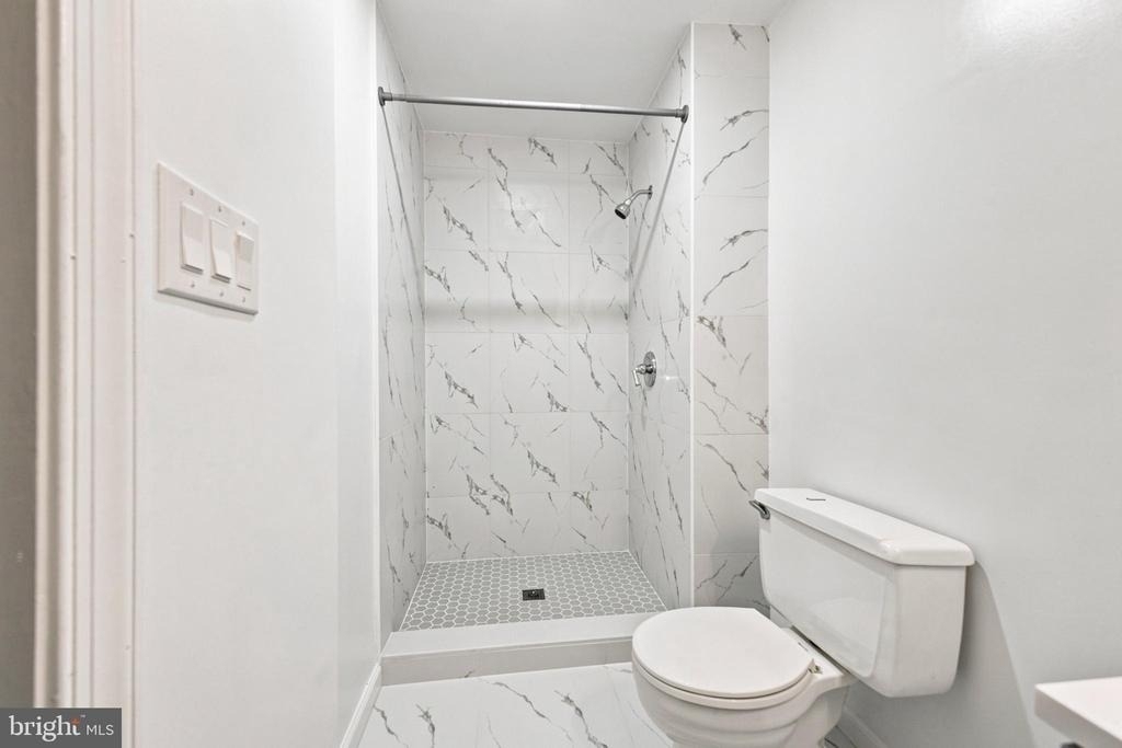 8346 Stationhouse Court - Photo 20