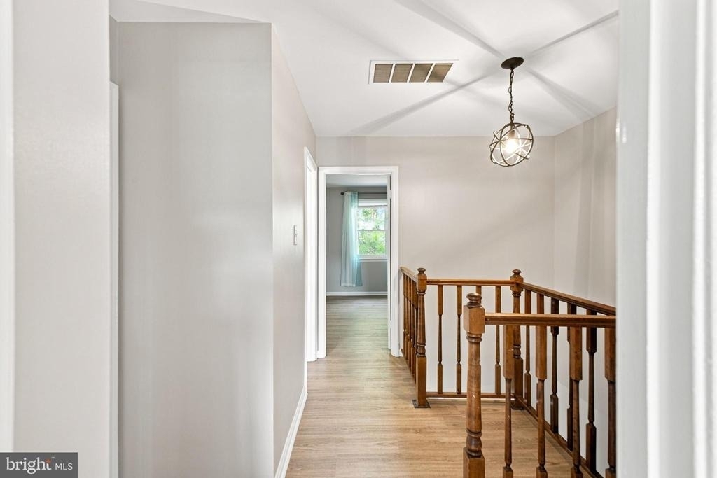 8346 Stationhouse Court - Photo 23