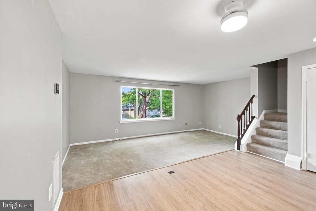 8346 Stationhouse Court - Photo 13