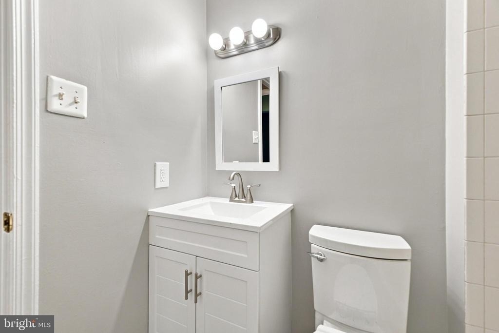 8346 Stationhouse Court - Photo 27