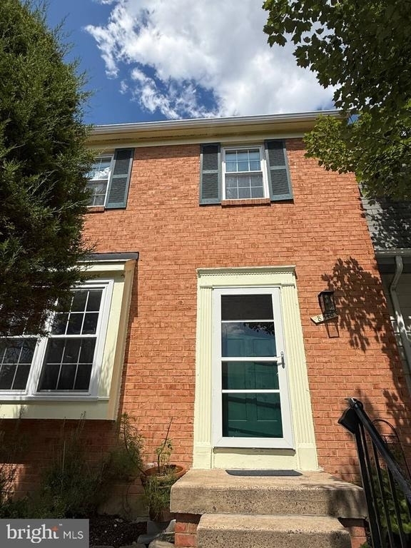 8346 Stationhouse Court - Photo 1