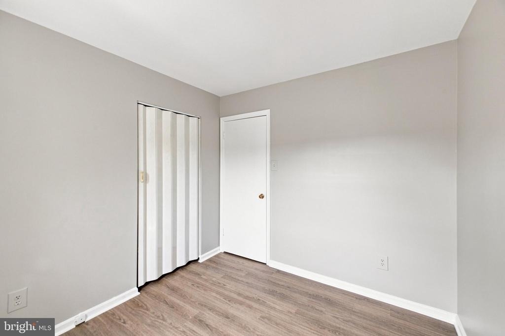 8346 Stationhouse Court - Photo 22
