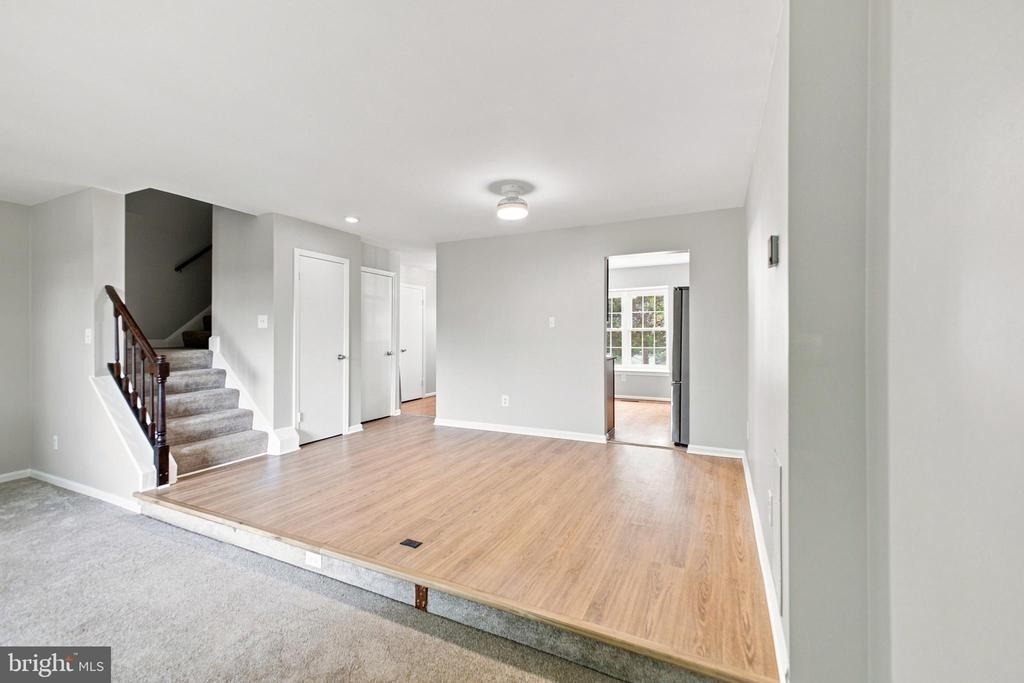 8346 Stationhouse Court - Photo 16