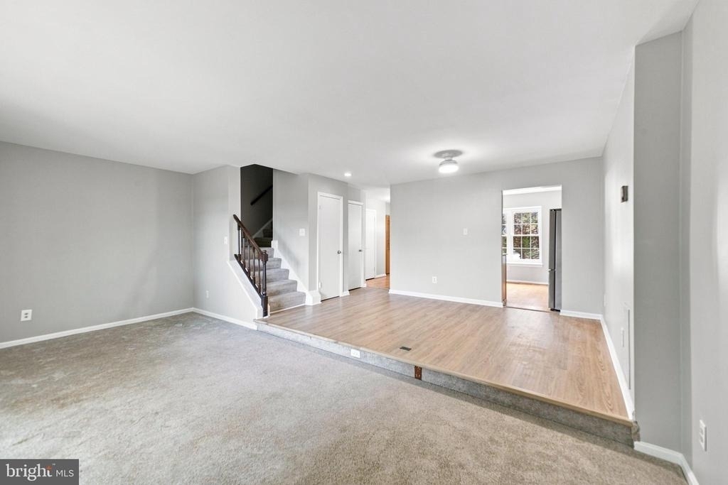 8346 Stationhouse Court - Photo 12