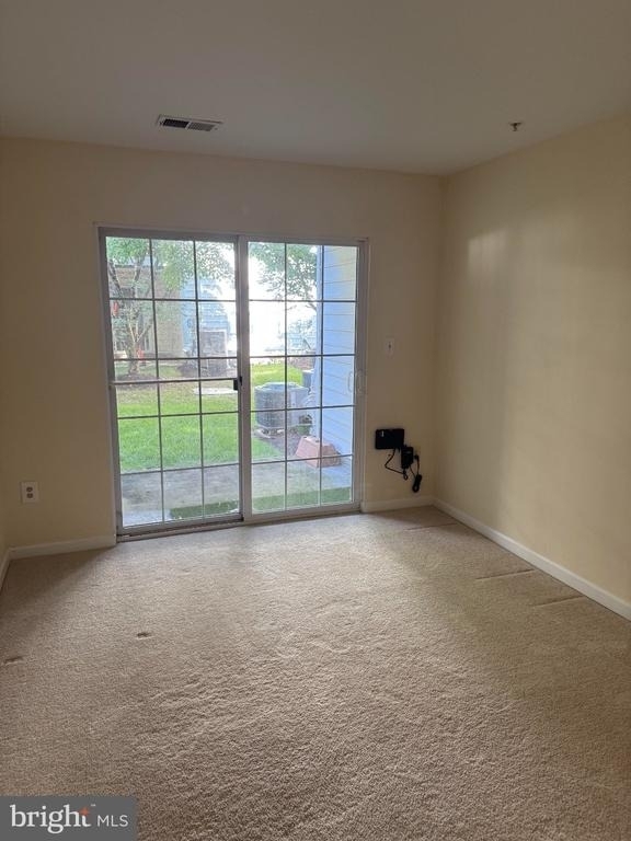 1588 Leeds Castle Drive - Photo 11
