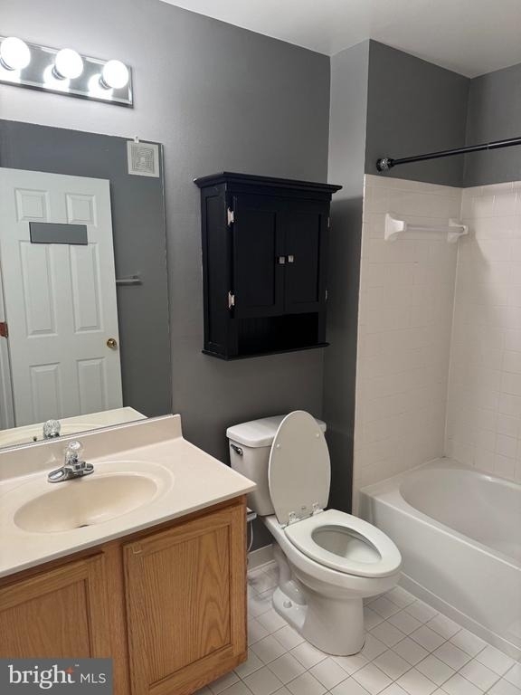 1588 Leeds Castle Drive - Photo 10