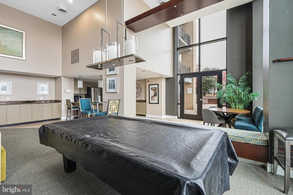 2451 Midtown Avenue - Photo 30