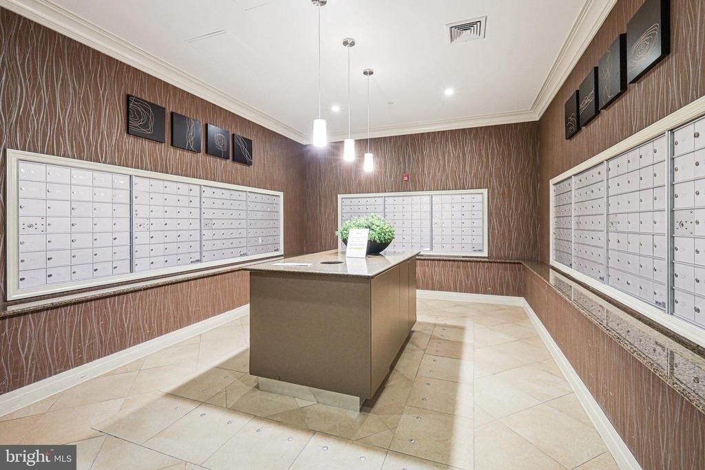 2451 Midtown Avenue - Photo 28