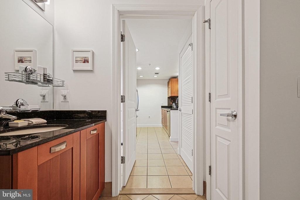 2451 Midtown Avenue - Photo 22